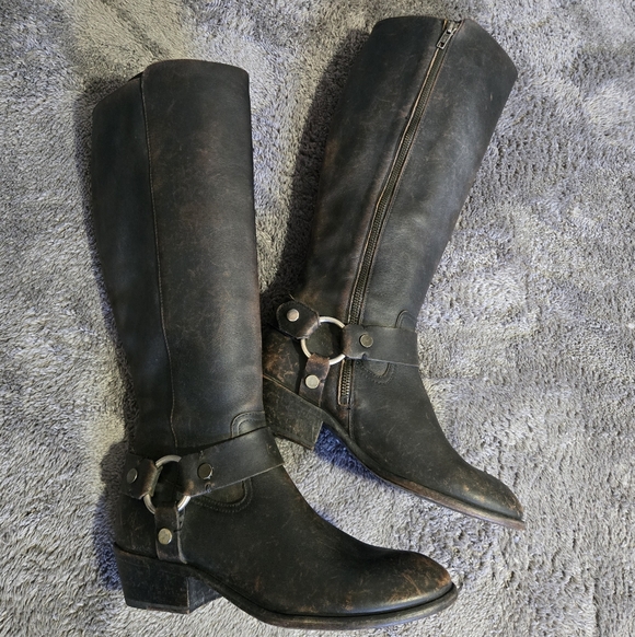Frye Shoes - Frye Carson Harness Tall Boots Sz 8.5M Black/Brown Distressed Leather Worn Once